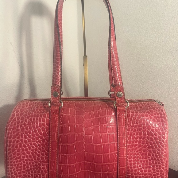 Elegant Pink Liz Claiborne Crocodile-Embossed Handbag - Picture 8 of 8